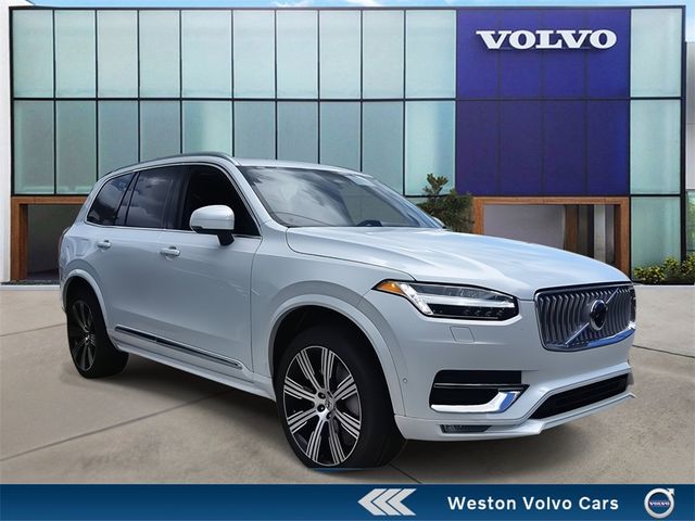 2025 Volvo XC90 Plus