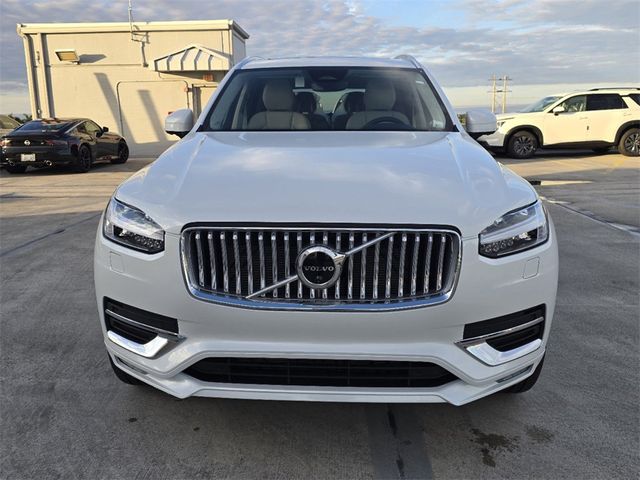 2025 Volvo XC90 Plus