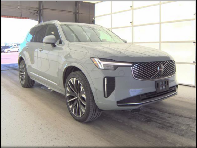 2025 Volvo XC90 Plus