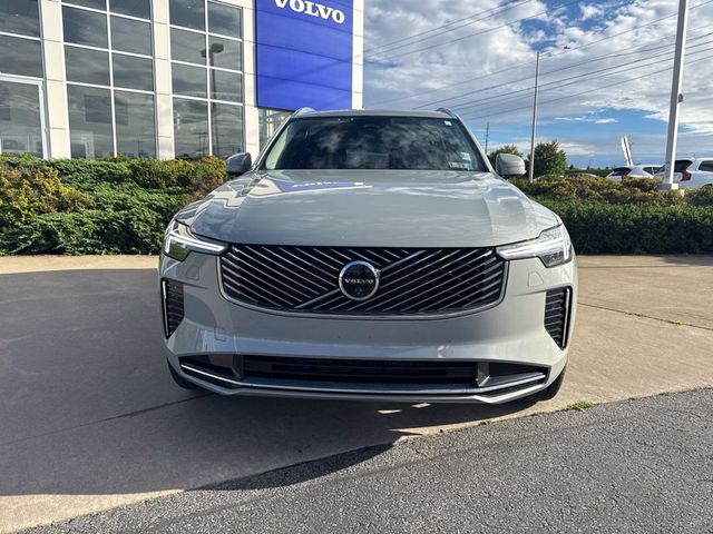 2025 Volvo XC90 Plus