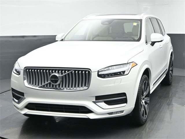 2025 Volvo XC90 Plus