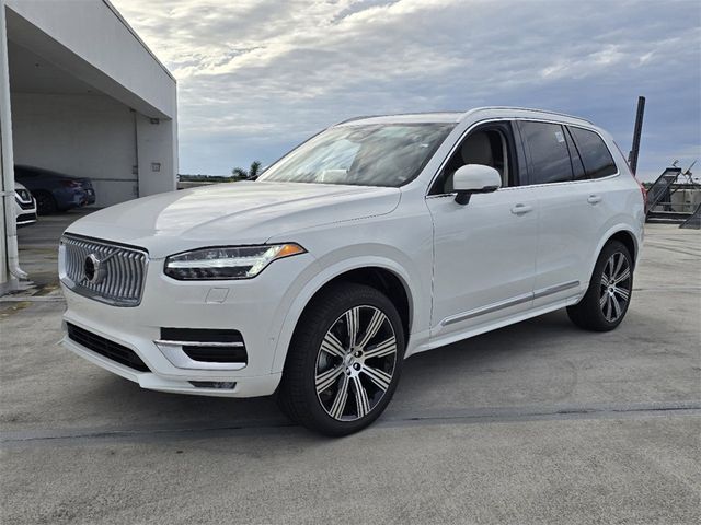 2025 Volvo XC90 Plus