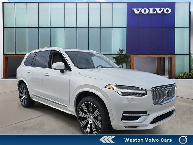 2025 Volvo XC90 Plus