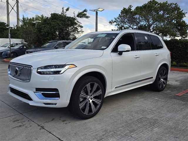 2025 Volvo XC90 Plus