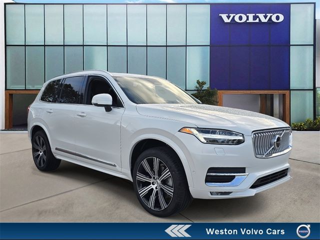 2025 Volvo XC90 Plus