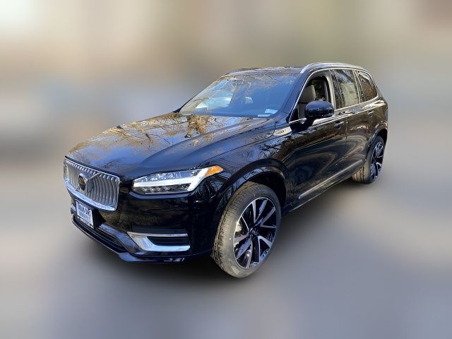 2025 Volvo XC90 Plus