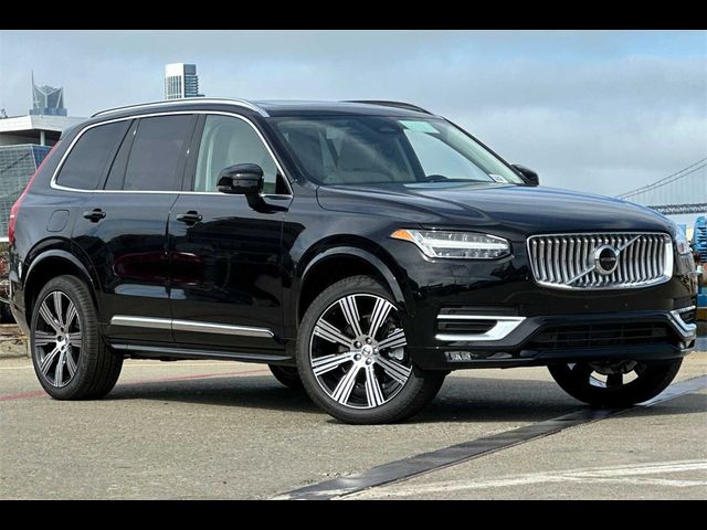 2025 Volvo XC90 Plus