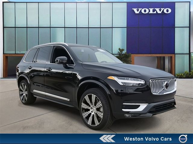 2025 Volvo XC90 Plus