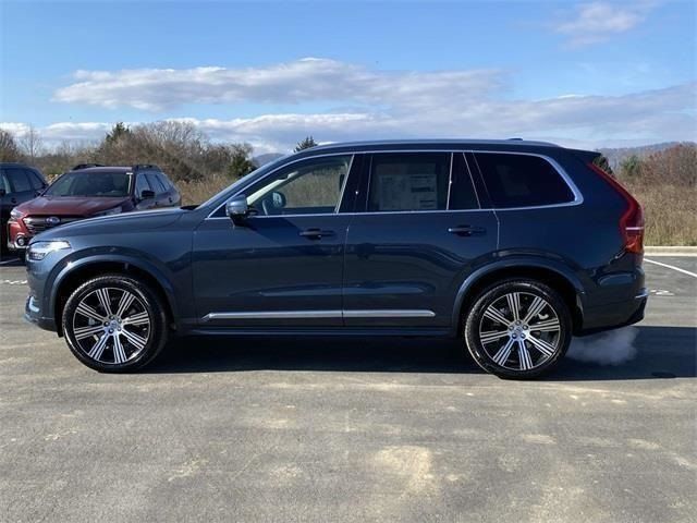 2025 Volvo XC90 Plus