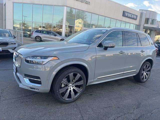 2025 Volvo XC90 Plus