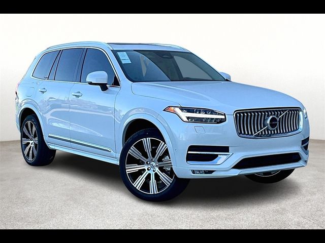 2025 Volvo XC90 Plus