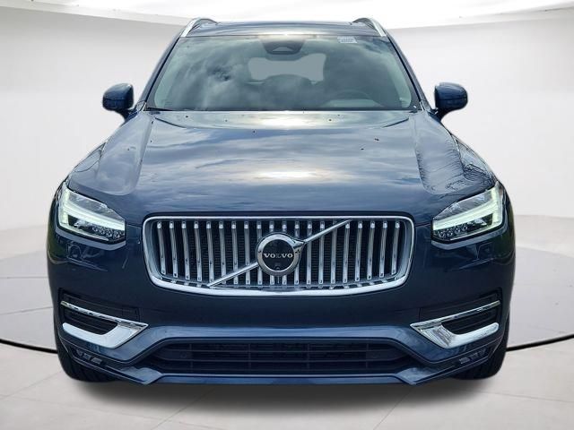 2025 Volvo XC90 Plus