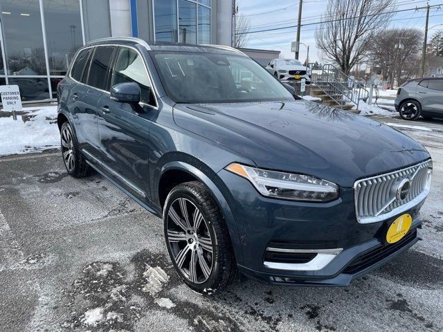 2025 Volvo XC90 Plus