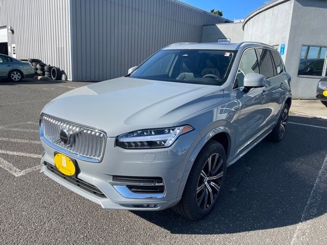 2025 Volvo XC90 Plus