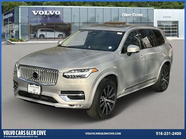 2025 Volvo XC90 Plus