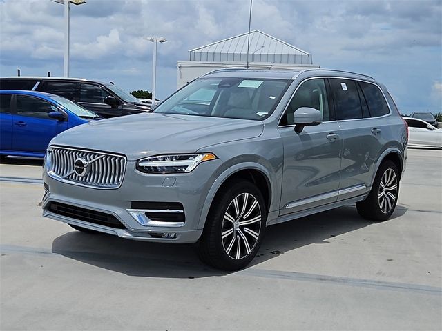 2025 Volvo XC90 Plus