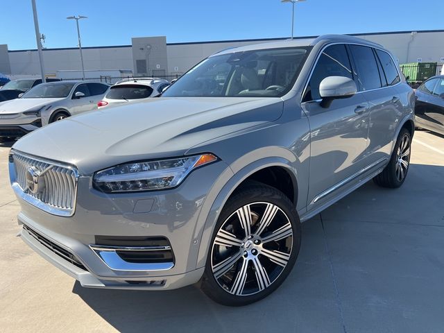 2025 Volvo XC90 Plus