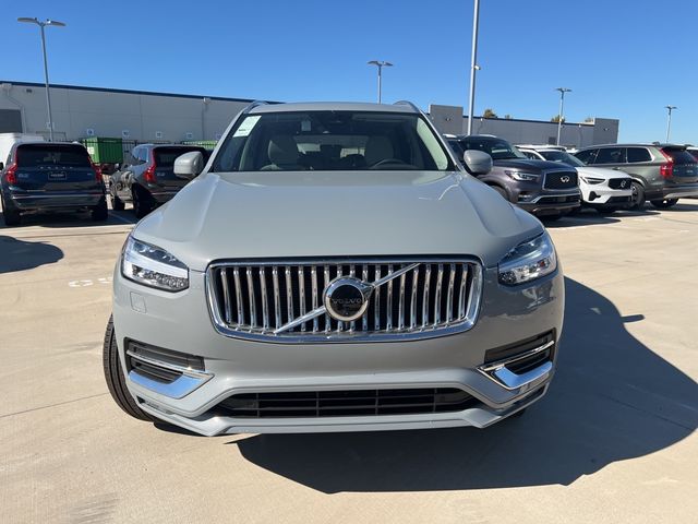 2025 Volvo XC90 Plus