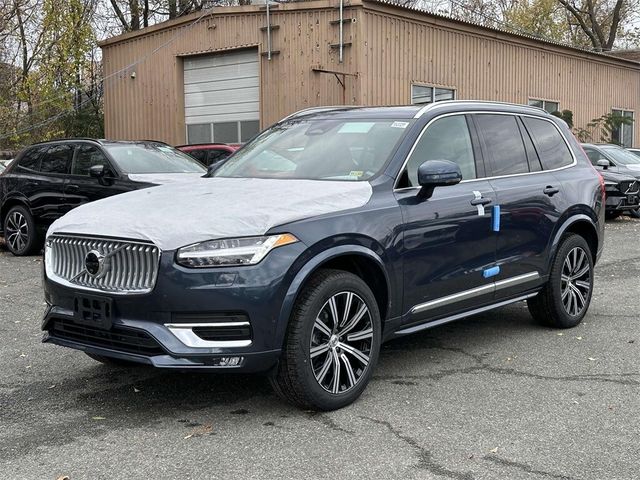 2025 Volvo XC90 Plus