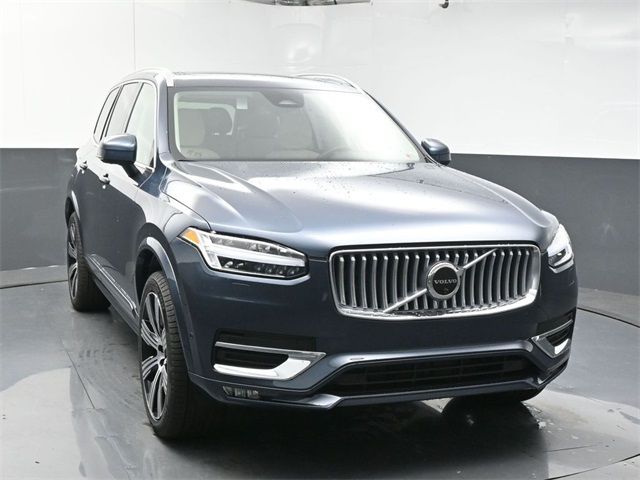 2025 Volvo XC90 Plus