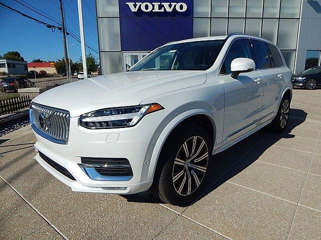 2025 Volvo XC90 Plus