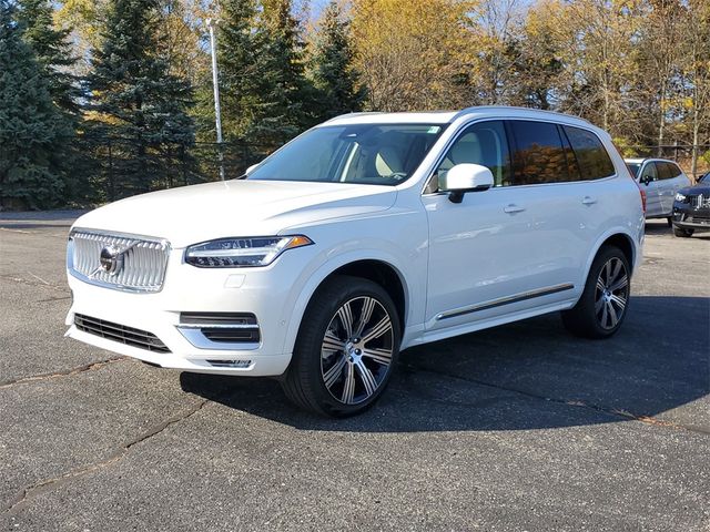 2025 Volvo XC90 Plus