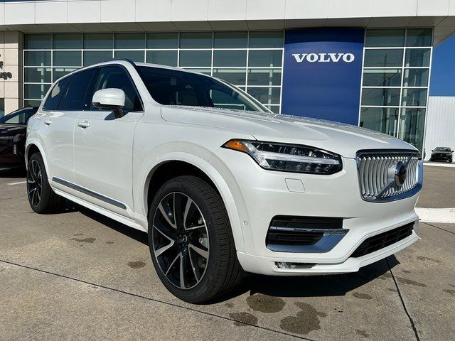 2025 Volvo XC90 Plus