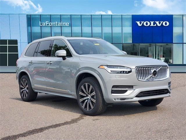 2025 Volvo XC90 Plus