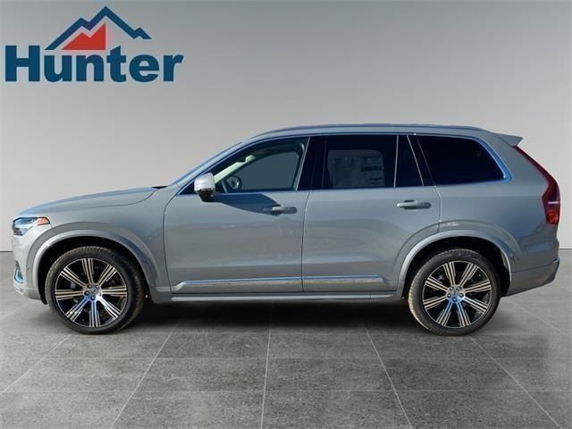 2025 Volvo XC90 Plus