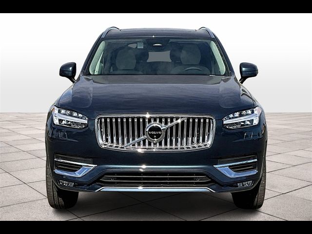 2025 Volvo XC90 Plus