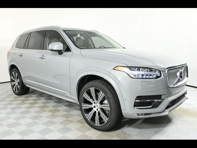 2025 Volvo XC90 Plus