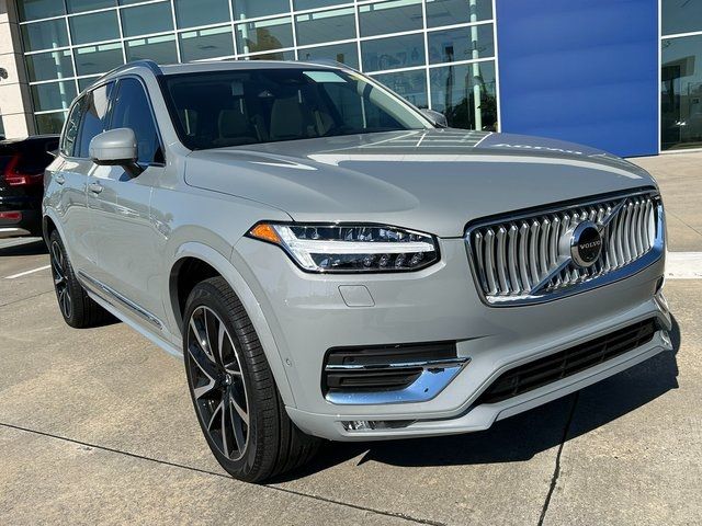 2025 Volvo XC90 Plus