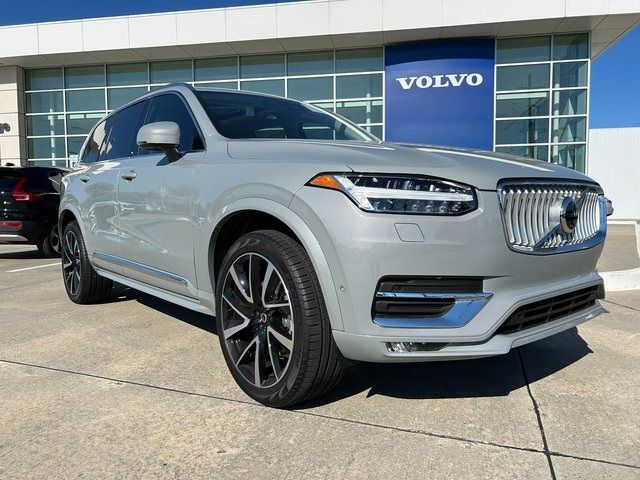 2025 Volvo XC90 Plus