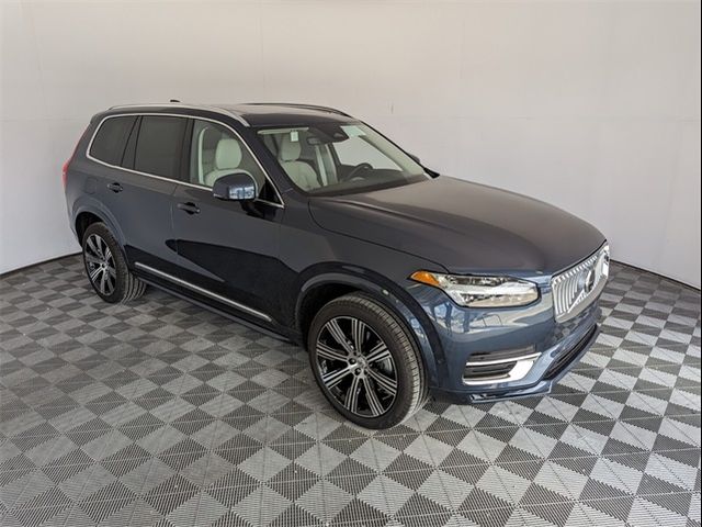 2025 Volvo XC90 Plus