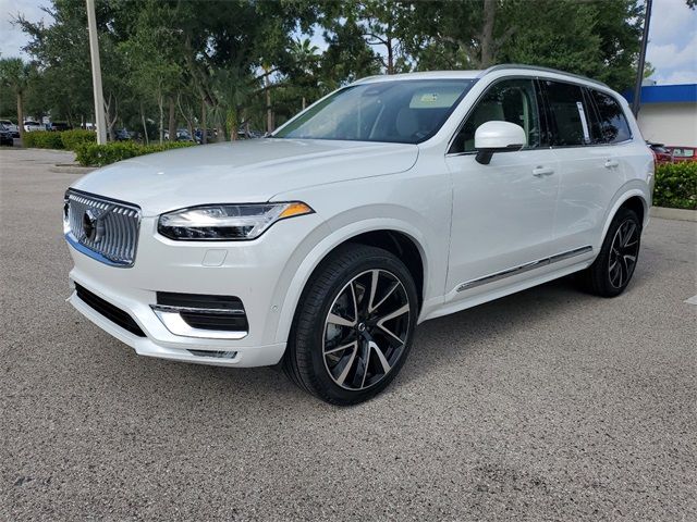 2025 Volvo XC90 Plus