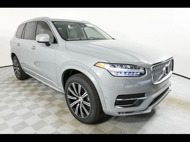 2025 Volvo XC90 Plus