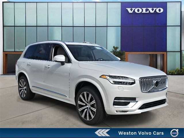 2025 Volvo XC90 Plus