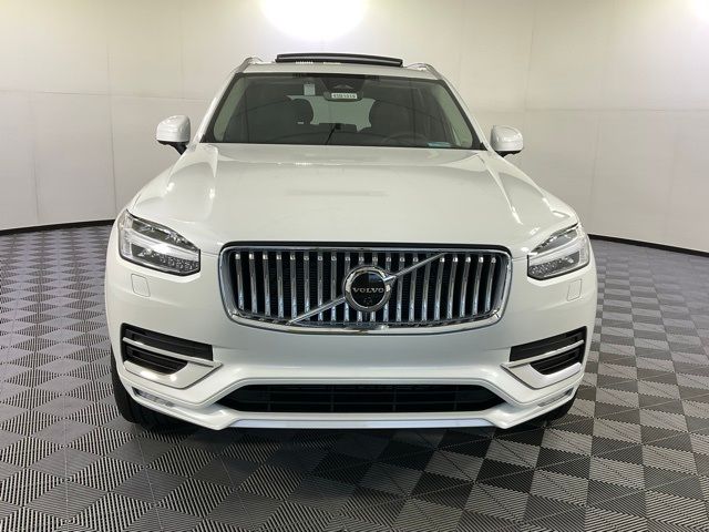 2025 Volvo XC90 Plus