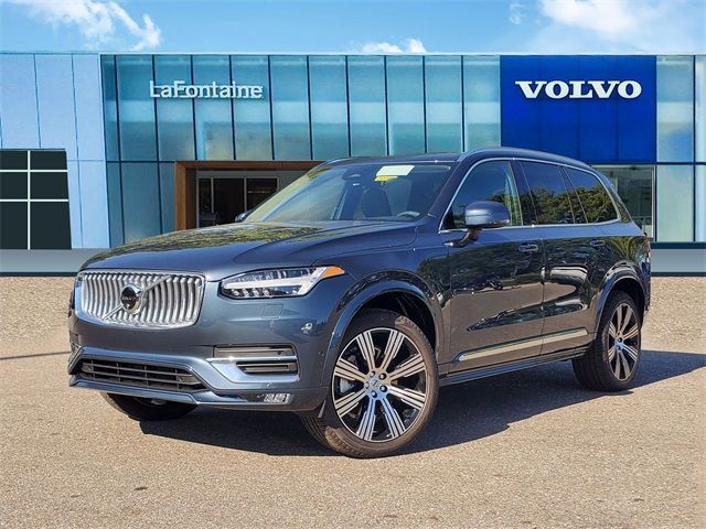 2025 Volvo XC90 Plus