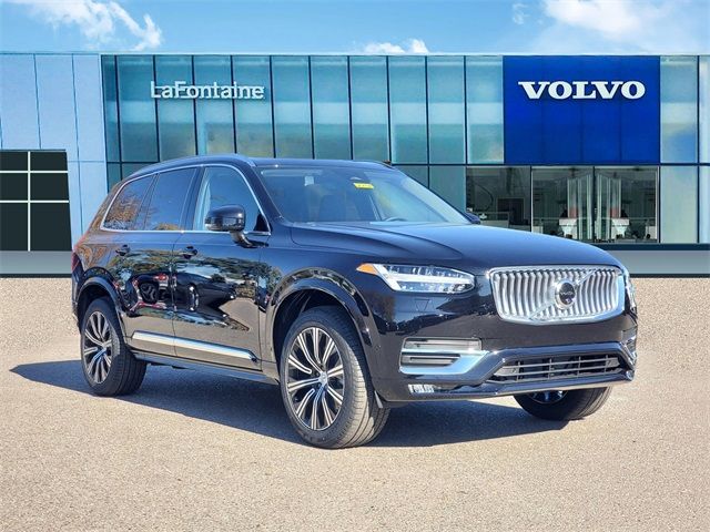 2025 Volvo XC90 Plus