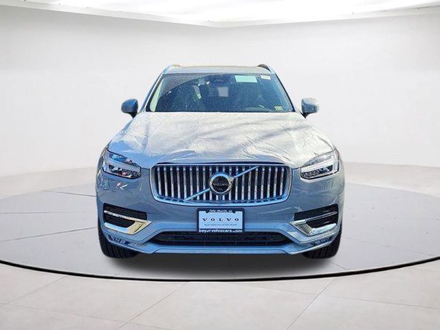 2025 Volvo XC90 Plus