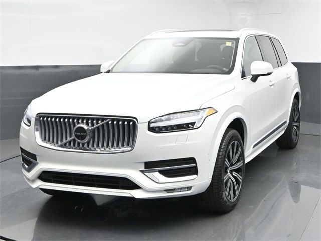 2025 Volvo XC90 Plus