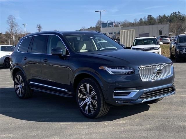 2025 Volvo XC90 Plus