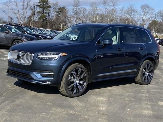 2025 Volvo XC90 Plus