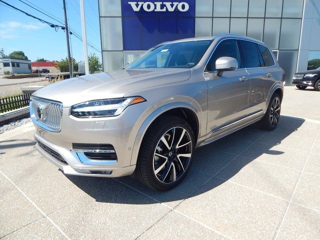 2025 Volvo XC90 Plus