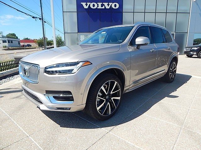 2025 Volvo XC90 Plus