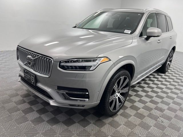 2025 Volvo XC90 Plus