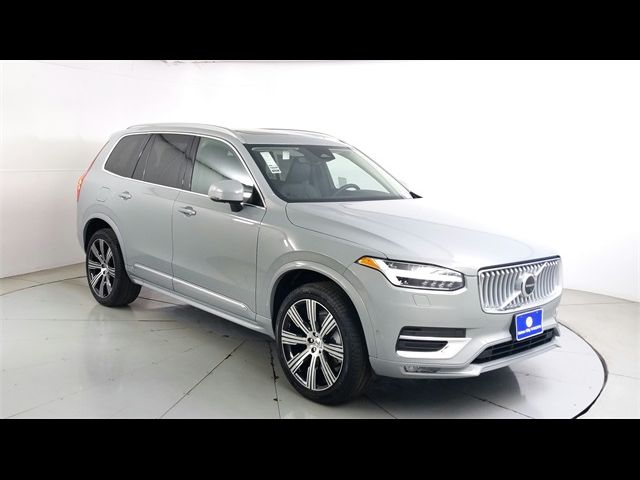 2025 Volvo XC90 Plus