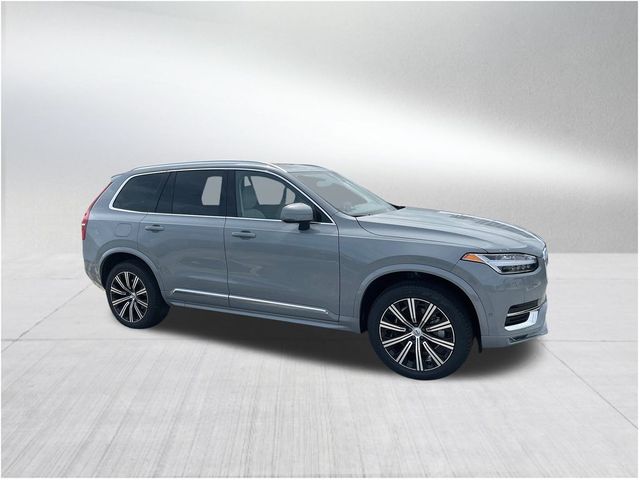 2025 Volvo XC90 Plus