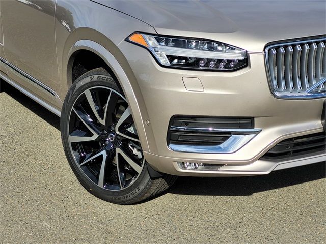 2025 Volvo XC90 Plus